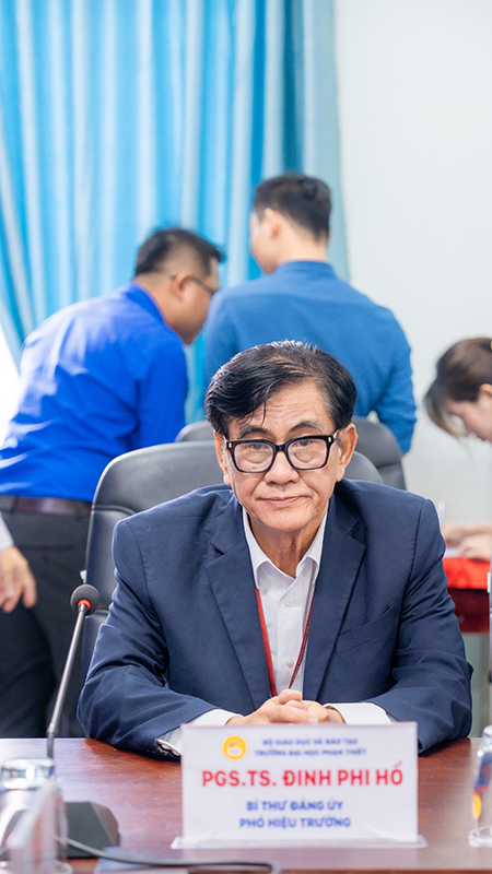 PGS.TS. Đinh Phi Hổ – Bí thư Đảng ủy – Phó hiệu trưởng Trường Đại học Phan thiết