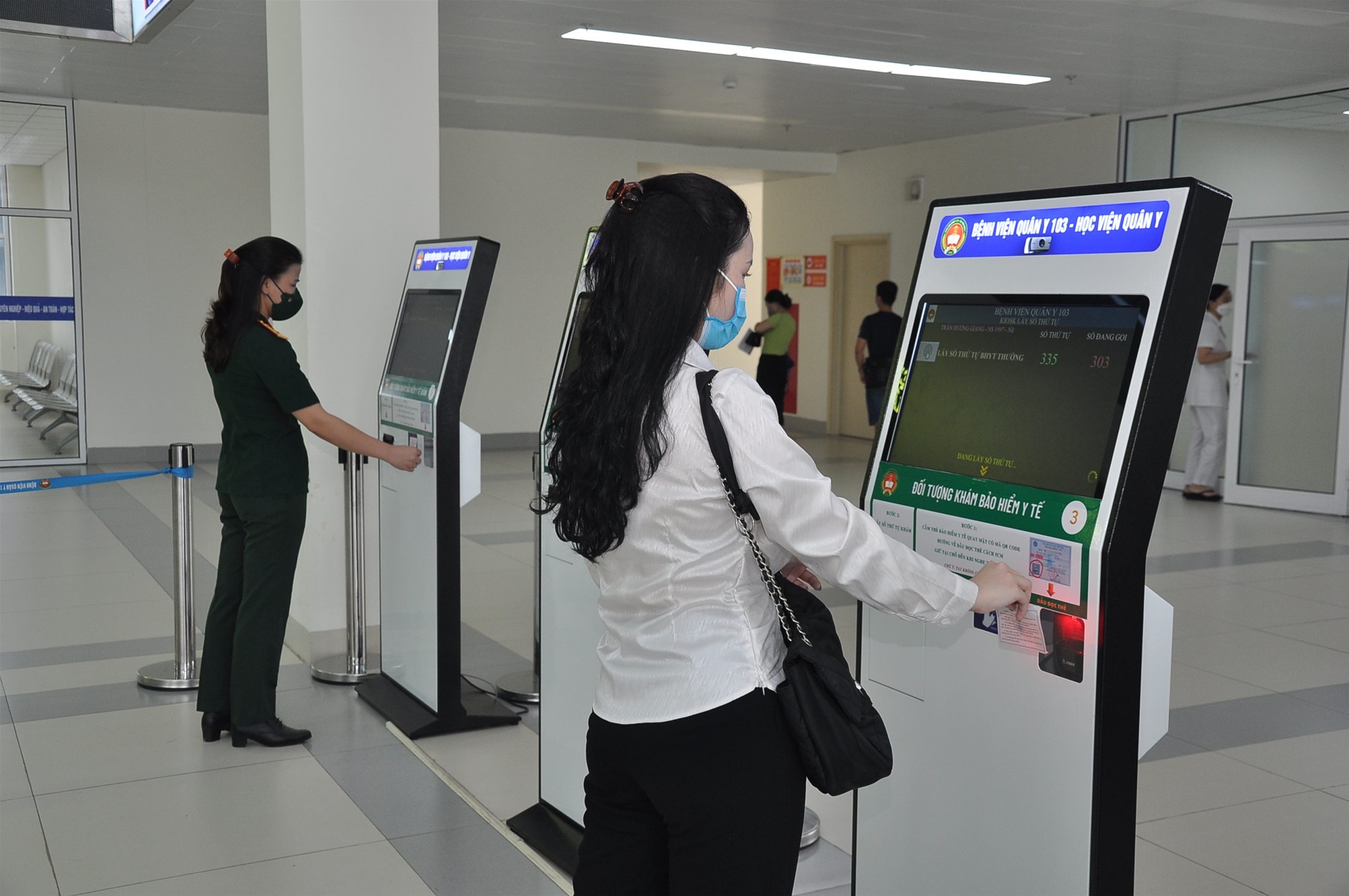 Hệ thống Xếp hàng tự động Bệnh viện COMQ QMS